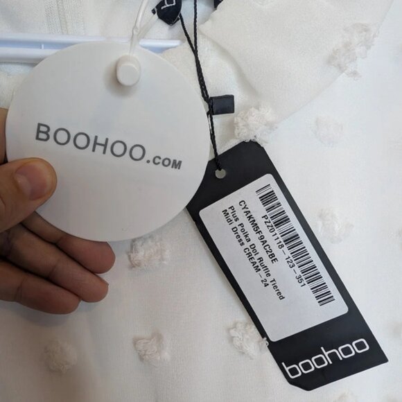 NWT BOOHOO Plus White Swiss  Polka Dot Ruffle Tiered Midi Dress Size 20 - Picture 5 of 13